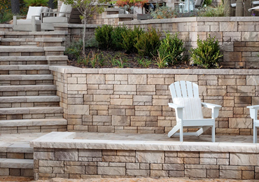 retaining wall in JM CONTRACTOR CONSTRUCTION garden